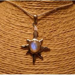 pendentif petit soleil pierre de lune