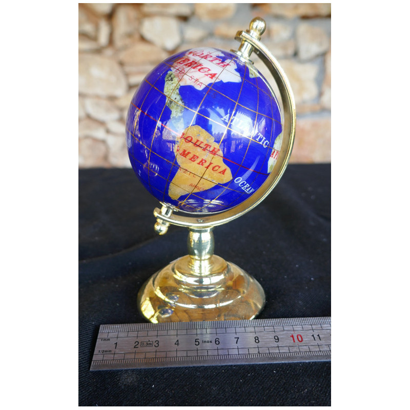 petit globe terrestre