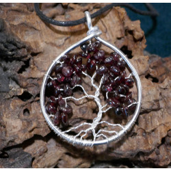 Arbre de VIe en Grenat, Pendentif en pierre rouge, Creation LE SAULE REVEUR