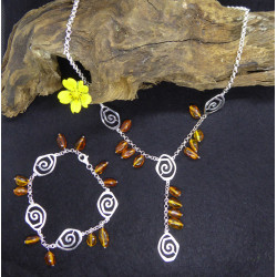 Set of Ambre Jewels, Necklace + Bracelet