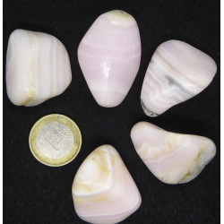 Mangano Calcite Pebble